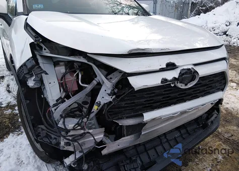 2023 Toyota Rav4 Xle z USA, uszkodzony, nr VIN 2T3P1RFV5PC350251